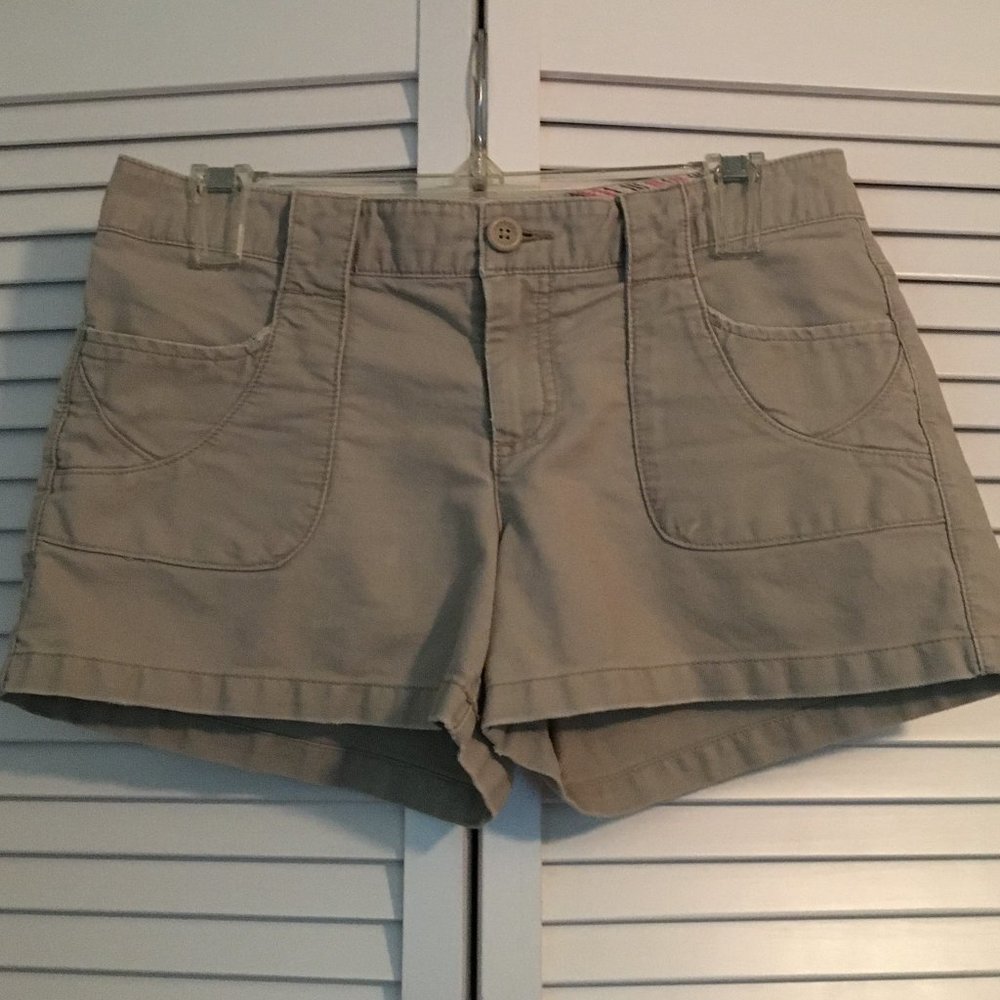 Very Cute Khaki Short Shorts